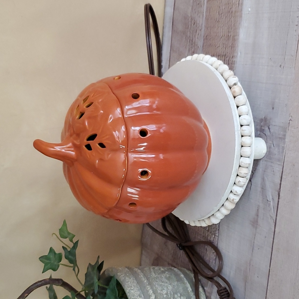 Fall fragrance warmer